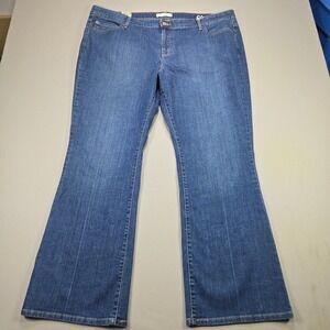 Levi's 590 Jeans Bootcut Fuller Waist Stretch Blue Denim Women 22W